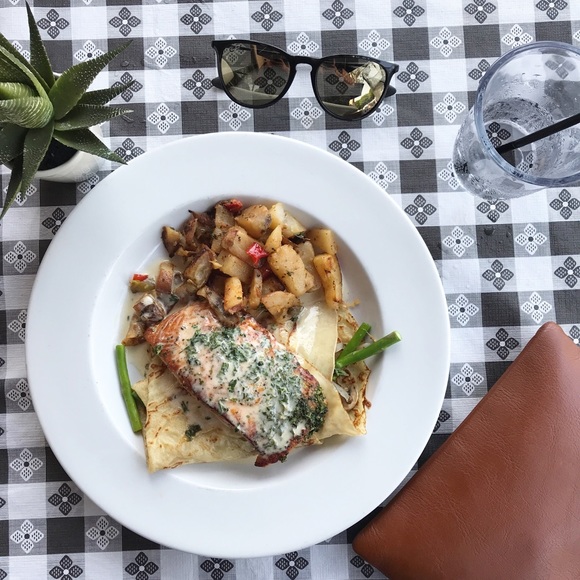 Meet your Posher, Yesica - Picture 3 of 8